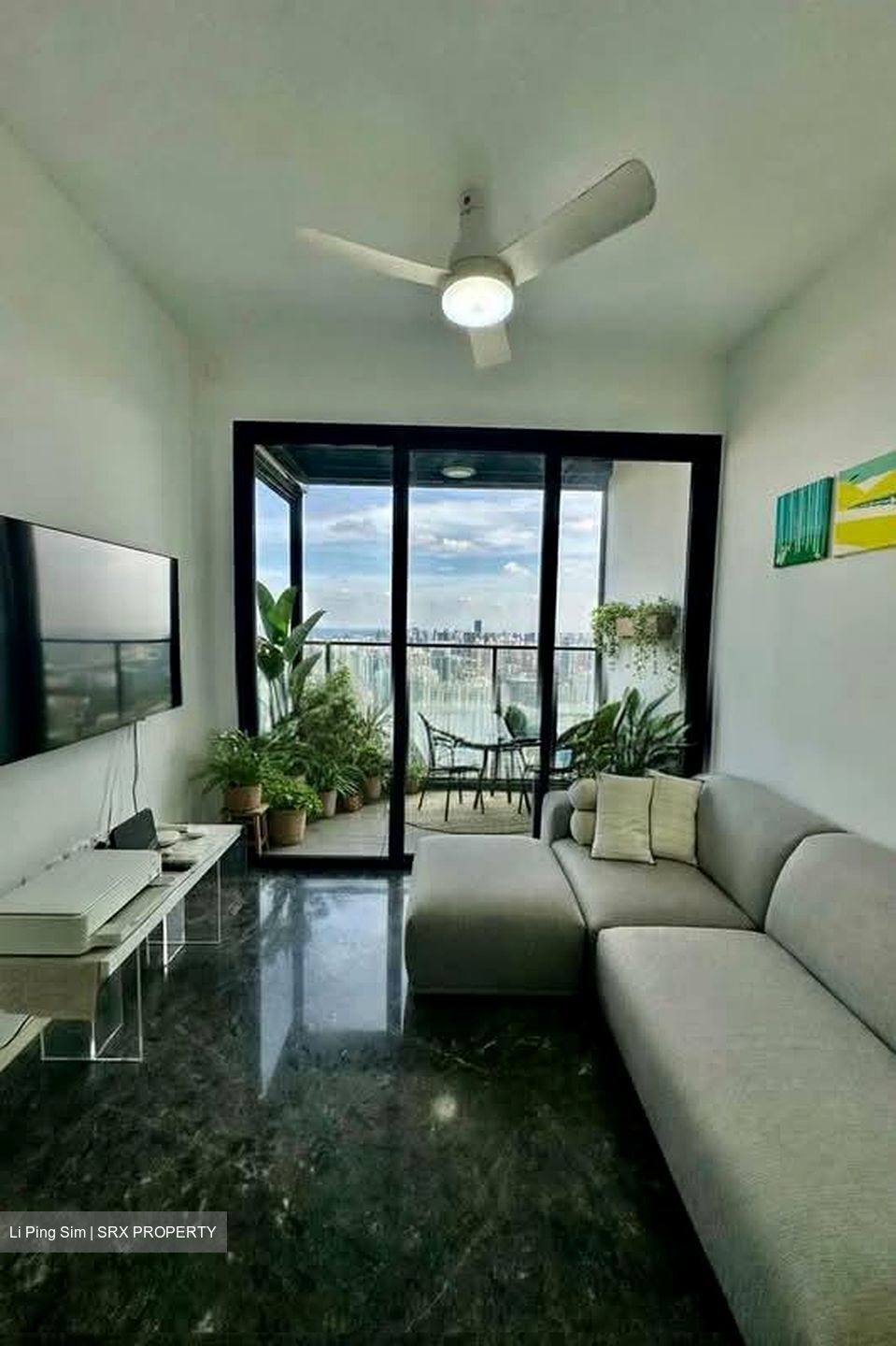 Avenue South Residence (D3), Apartment #566380891